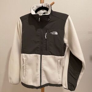 The North Face Women’s Denali Two-Tone Off White Gray Fleece Jacket